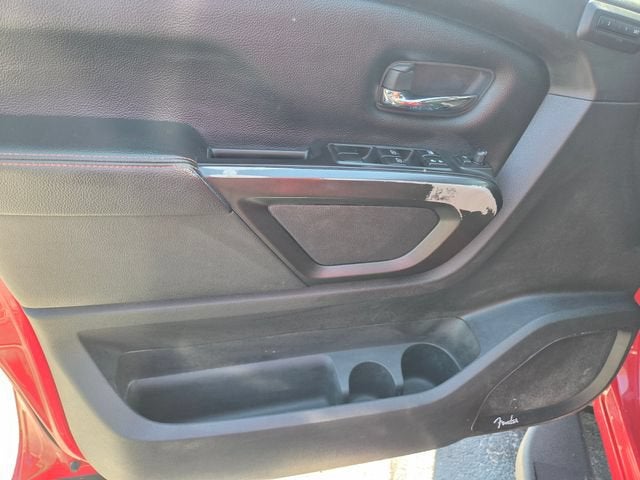 2021 Nissan TITAN Crew Cab PRO-4X 4x4