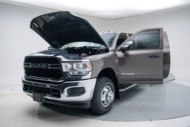 2020 RAM 3500 Tradesman Crew Cab 4x4 8' Box