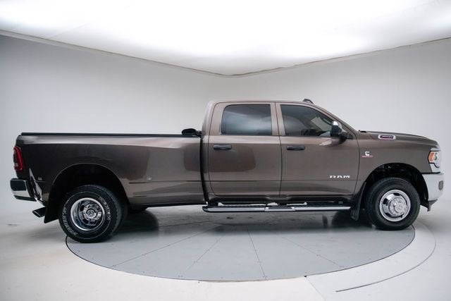 2020 RAM 3500 Tradesman Crew Cab 4x4 8' Box