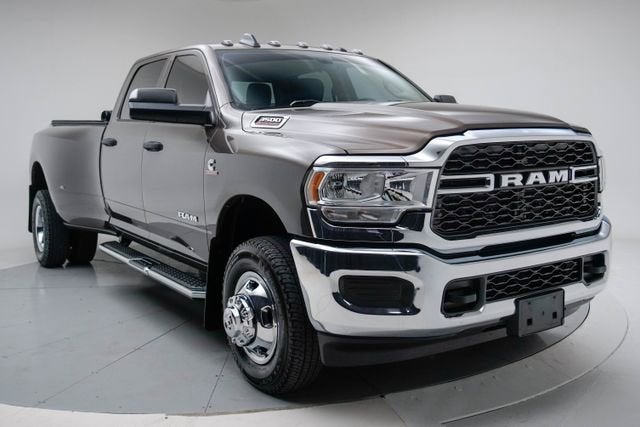 2020 RAM 3500 Tradesman Crew Cab 4x4 8' Box