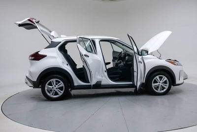 2022 Nissan Kicks S Xtronic CVT