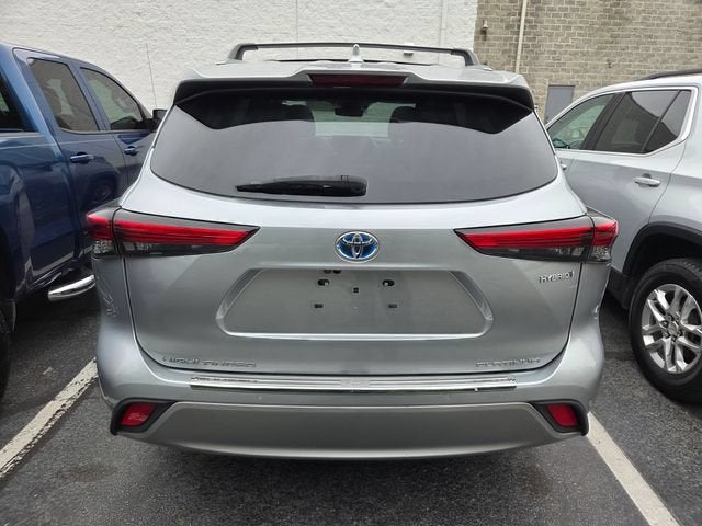 2021 Toyota Highlander Hybrid Platinum
