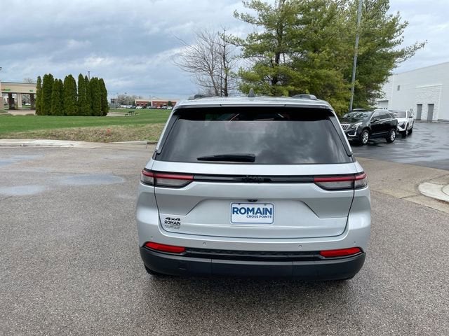 2022 Jeep Grand Cherokee Altitude 4x4