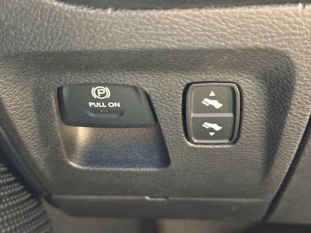 2019 RAM 1500 Big Horn/Lone Star Crew Cab 4x4 5'7" Box