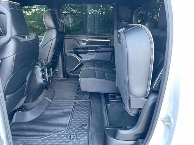 2024 RAM 1500 Laramie Crew Cab 4x4 5'7" Box