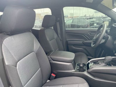 2025 Chevrolet Colorado WT/LT