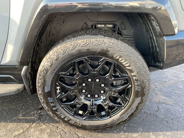 2025 GMC HUMMER EV SUV 2X