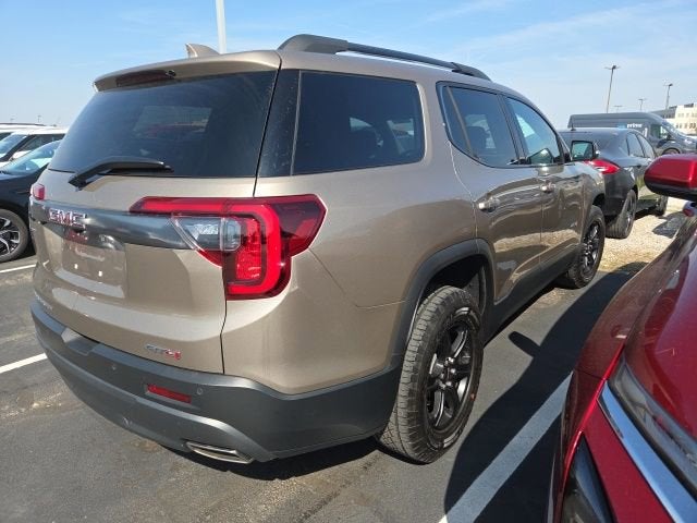 2023 GMC Acadia AT4