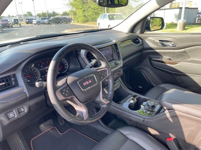 2023 GMC Acadia AT4