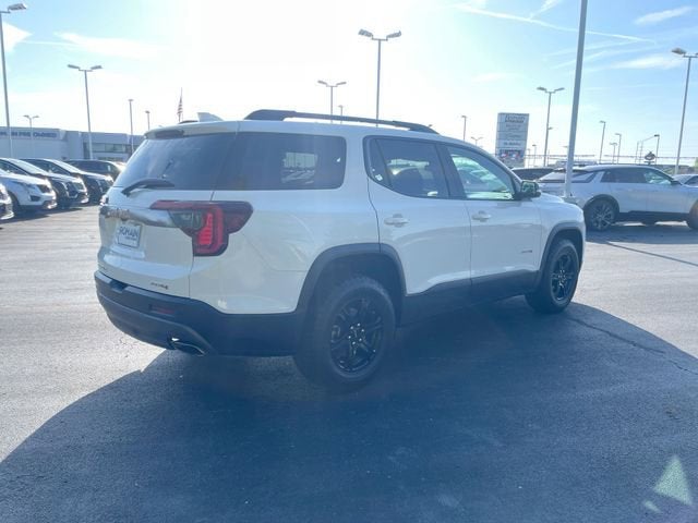 2023 GMC Acadia AT4