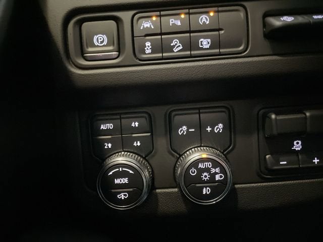 2024 GMC Yukon XL AT4