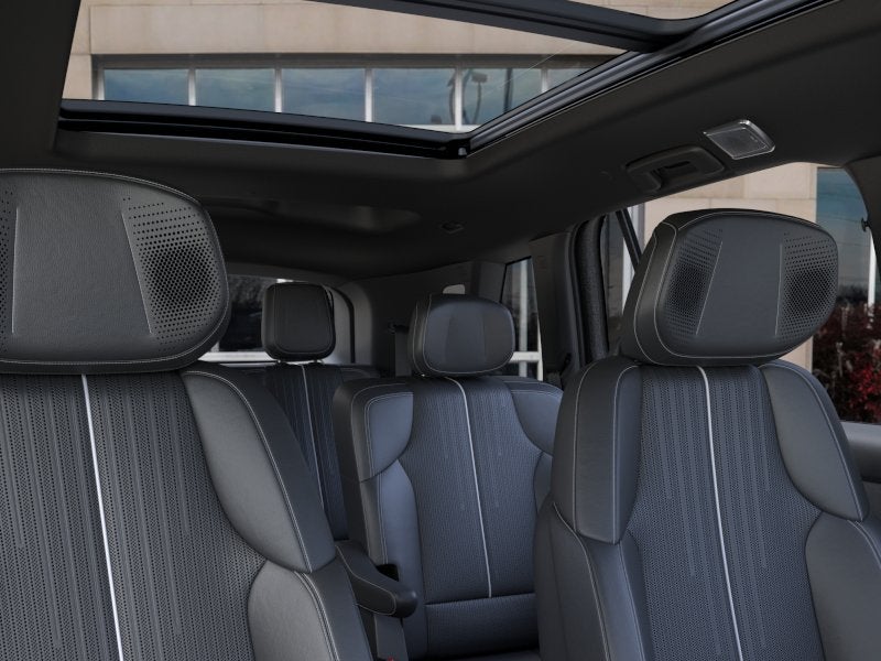 2027 Cadillac VISTIQ Luxury