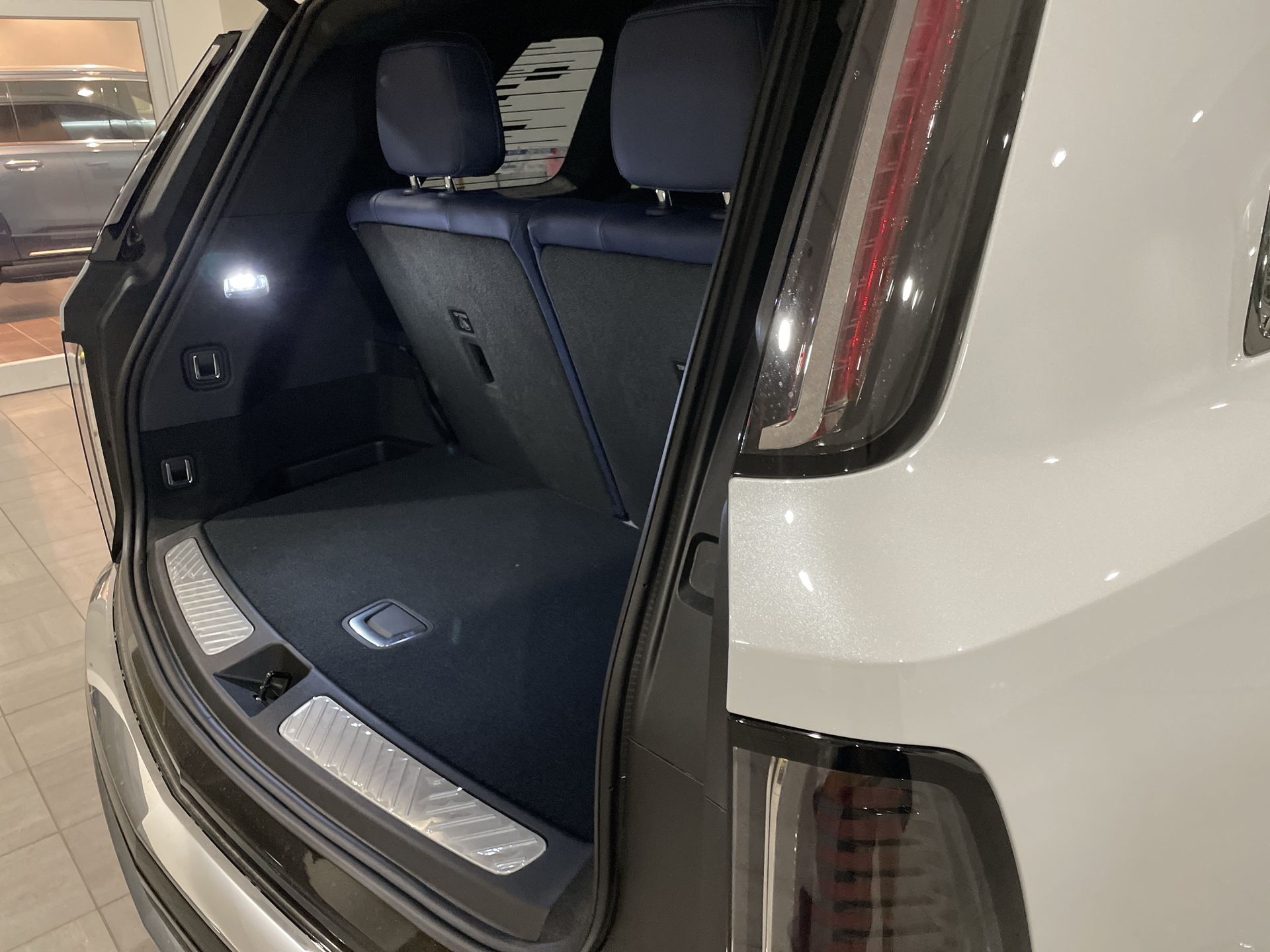 2026 Cadillac VISTIQ Premium Luxury