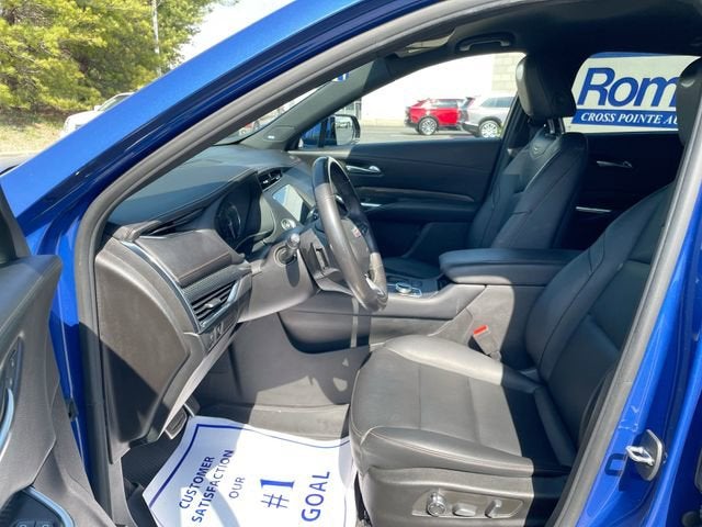 2023 Cadillac XT4 Sport