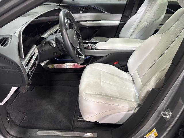 2024 Cadillac LYRIQ Luxury 1