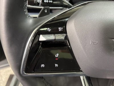 2024 Cadillac LYRIQ Luxury 1