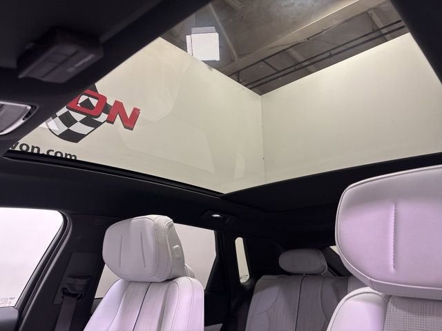 2024 Cadillac LYRIQ Luxury 1