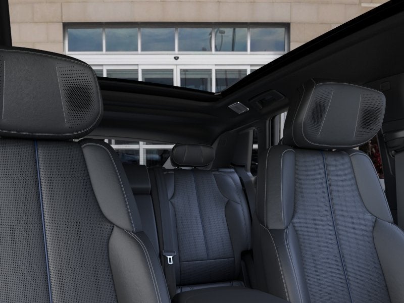 2027 Cadillac LYRIQ Premium Luxury