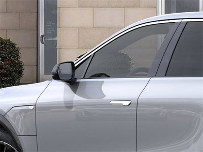 2025 Cadillac LYRIQ Luxury 3