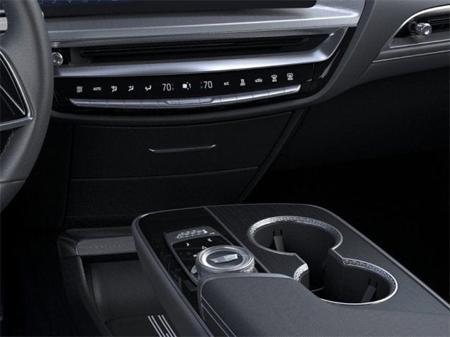 2025 Cadillac LYRIQ Luxury 3