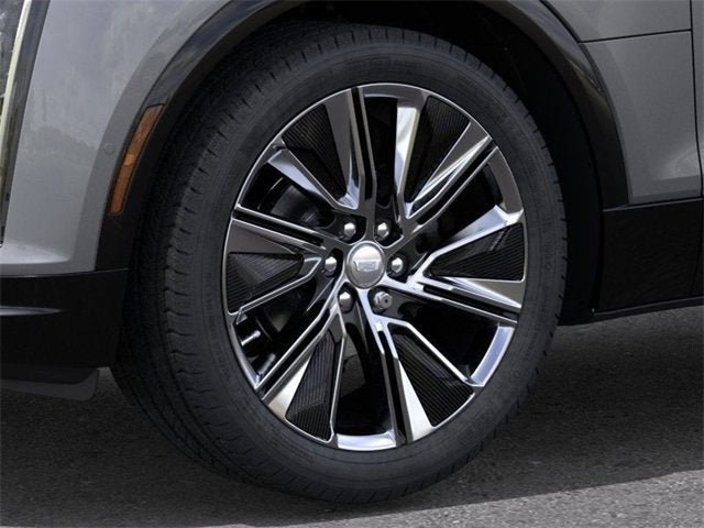 2025 Cadillac LYRIQ Luxury 3