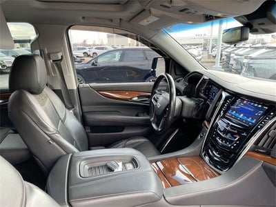 2019 Cadillac Escalade Luxury