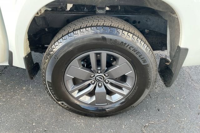 2025 Nissan Frontier SV