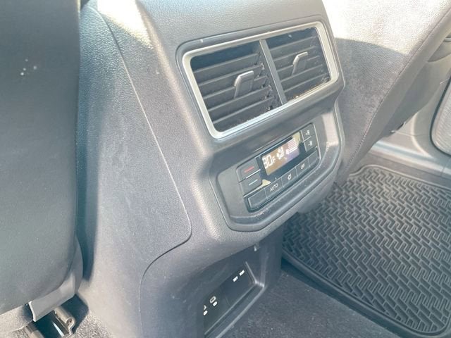 2024 Volkswagen Atlas 2.0T Peak Edition SE w/Technology