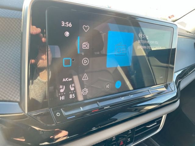 2024 Volkswagen Atlas 2.0T Peak Edition SE w/Technology