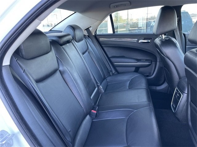 2019 Chrysler 300 Touring L