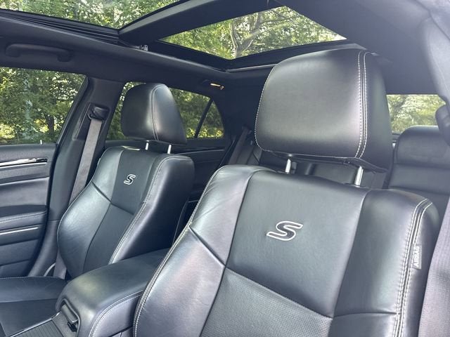 2022 Chrysler 300 S