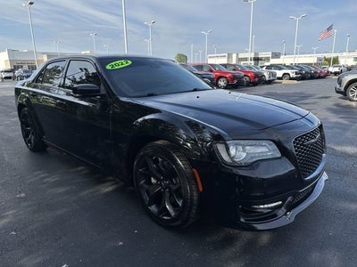 2022 Chrysler 300 S