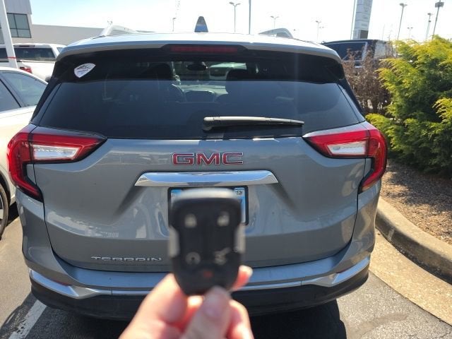 2023 GMC Terrain SLT