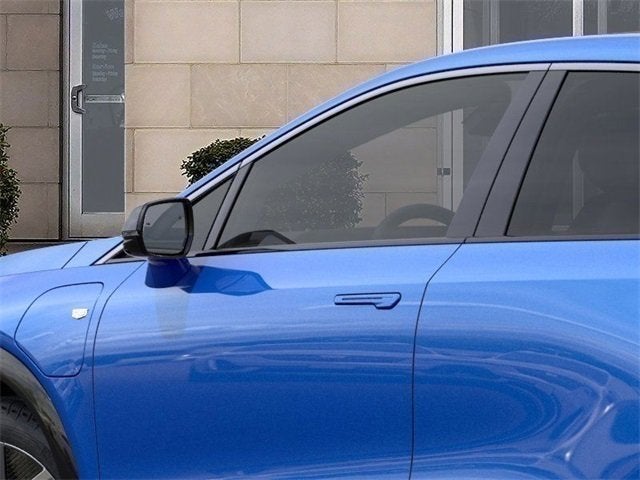 2025 Cadillac OPTIQ Luxury 1