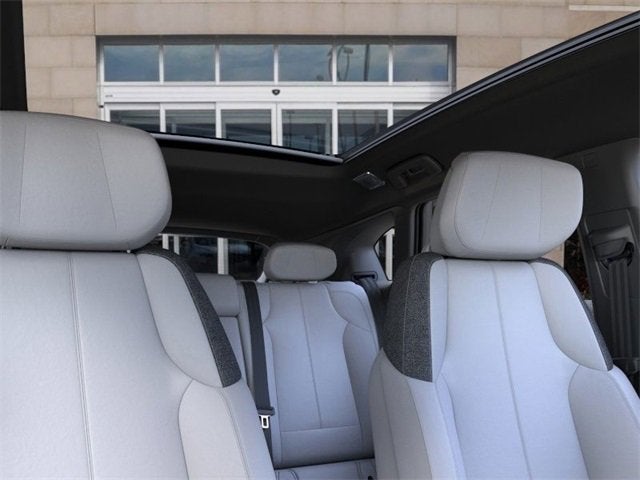 2025 Cadillac OPTIQ Luxury 1