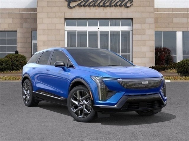 2025 Cadillac OPTIQ Luxury 1