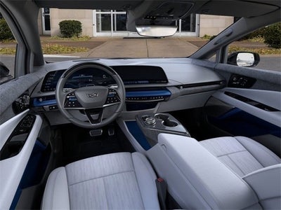 2025 Cadillac OPTIQ Luxury 2