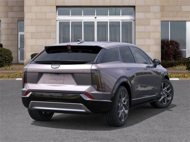 2025 Cadillac OPTIQ Luxury 2
