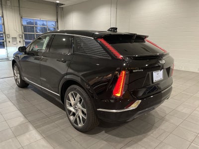 2025 Cadillac OPTIQ Luxury 2