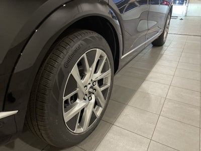 2025 Cadillac OPTIQ Luxury 2