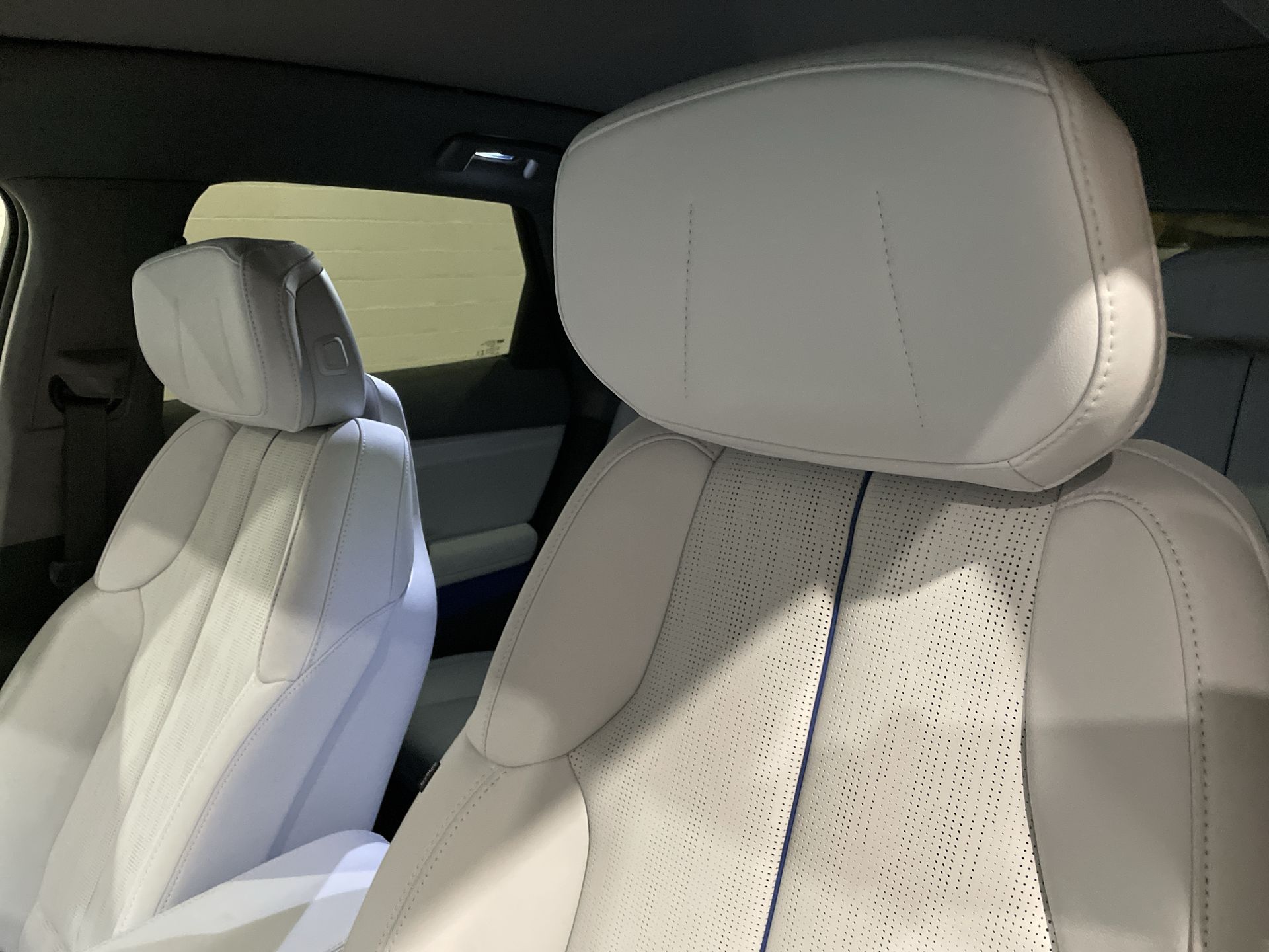 2025 Cadillac OPTIQ Luxury 2