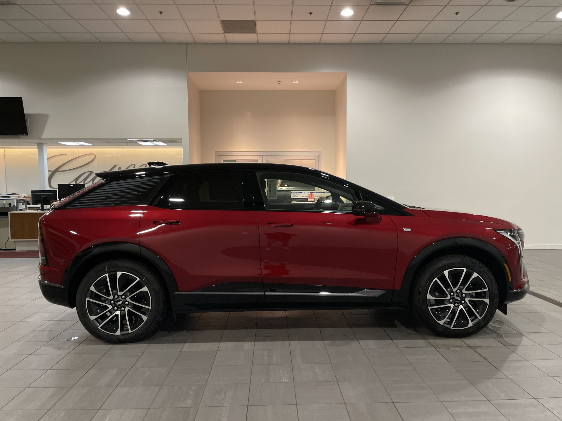 2026 Cadillac OPTIQ Premium Sport