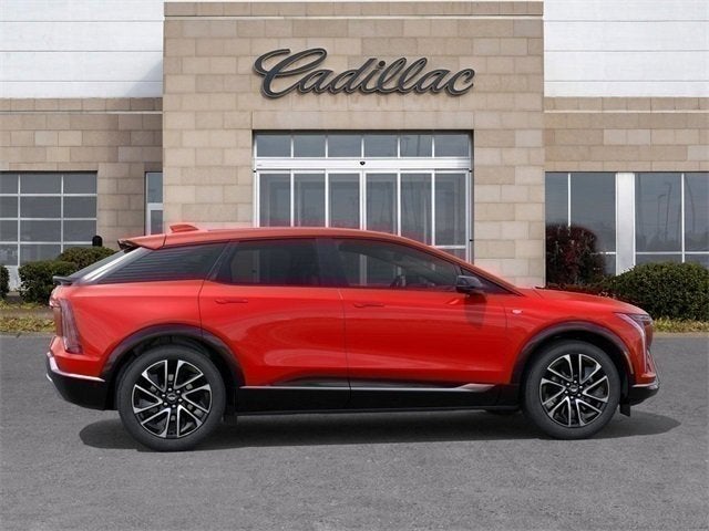 2025 Cadillac OPTIQ Sport 2