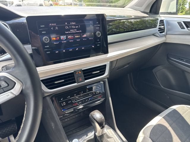 2025 Volkswagen Taos SE