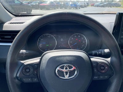 2022 Toyota RAV4 Hybrid XLE