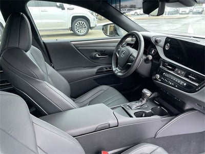 2023 Lexus ES 350 F SPORT Handling