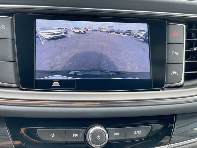 2022 Buick Enclave Essence