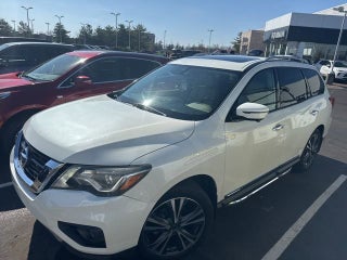 2017 Nissan Pathfinder Platinum