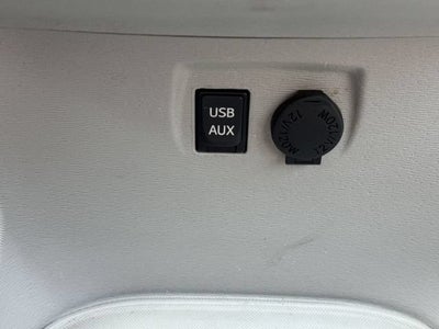 2012 Toyota Sienna XLE V6 8 Passenger