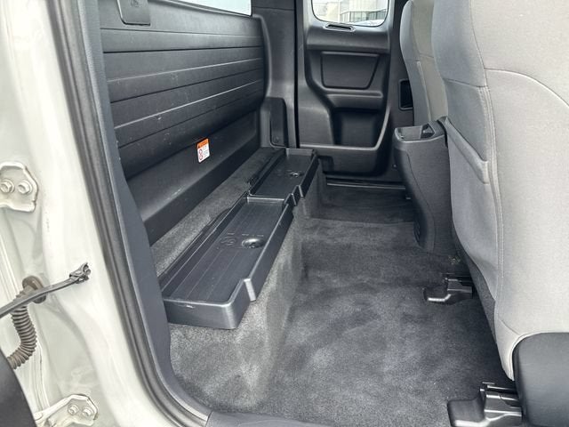 2019 Toyota Tacoma SR